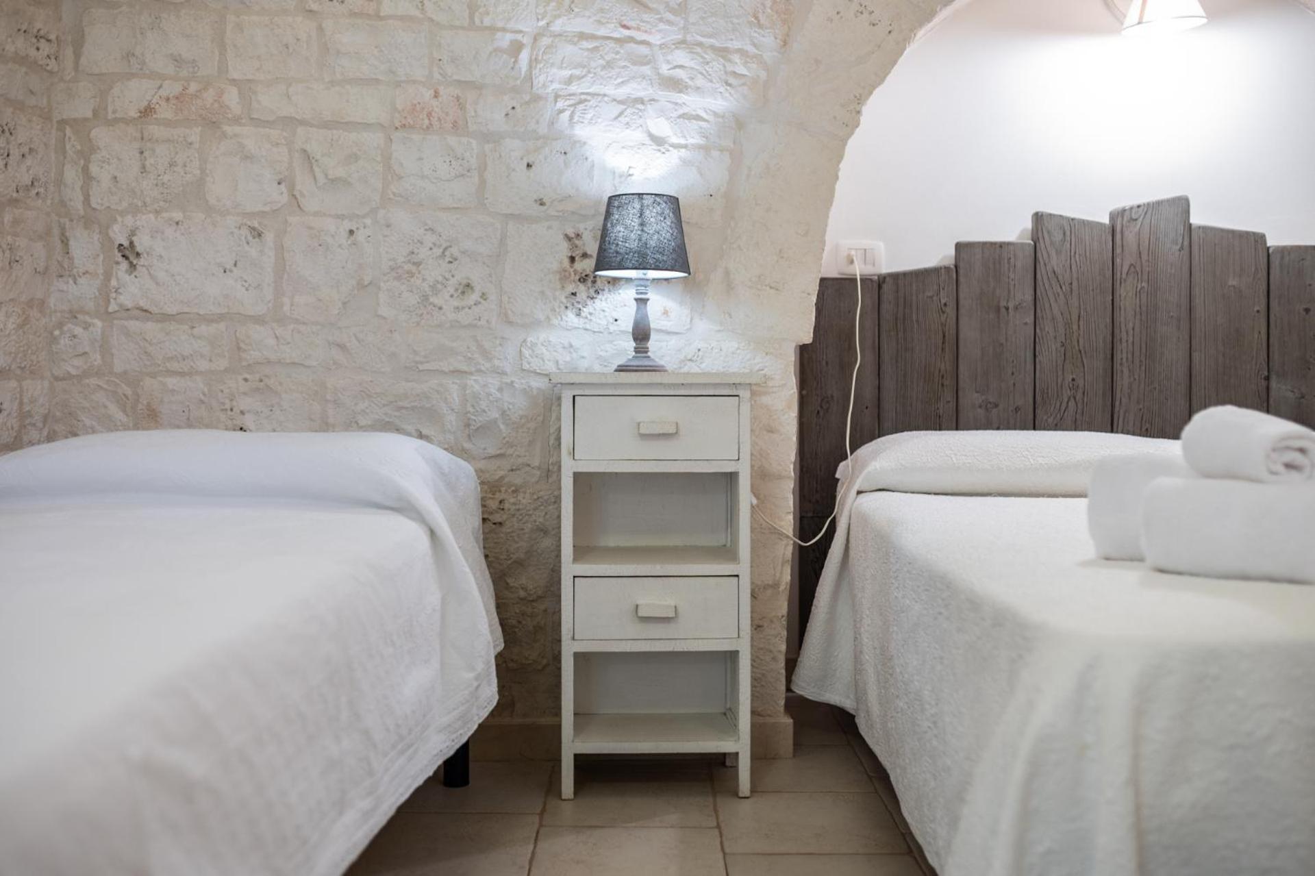 Вилла Trulli Di Mezza Чистернино Экстерьер фото